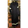 Image 1 : NEW FIRE RESISTANT HI VIS COVERALLS SZ M. REG