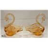 PAIR OF GLASS SWAN DECOR