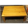 Image 1 : SOLID PINE COFFEE TABLE