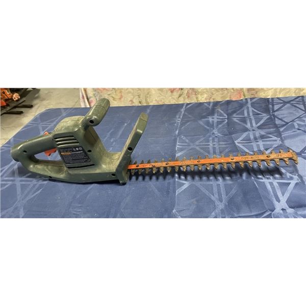 Black & Decker 16" Hedge Trimmer