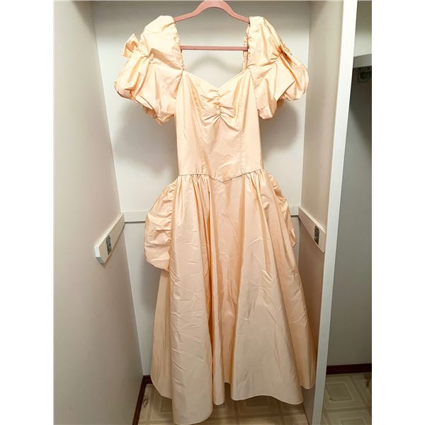 Vintage Wedding Dress with Petticote (has stain)