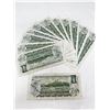 Image 2 : 12 Canadian $1 Bills