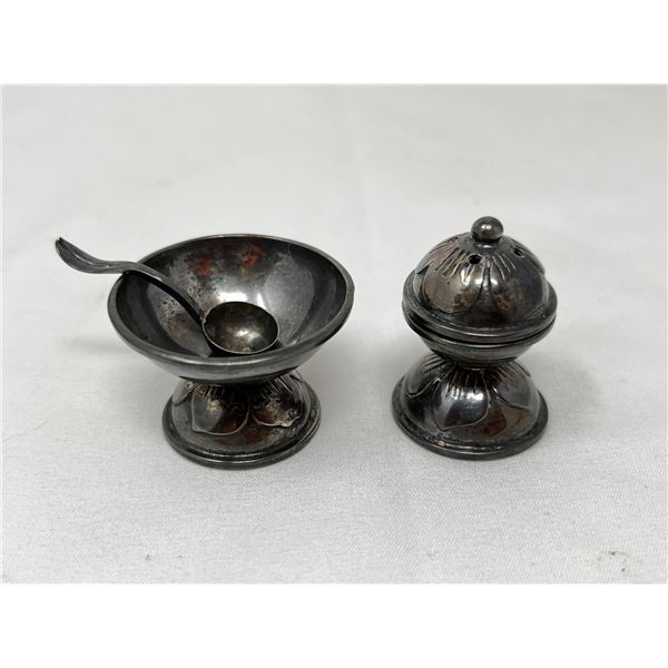 .925 sterling silver silver seasoning bowl and shaker