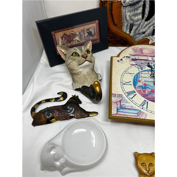 Group lot of various cat décor