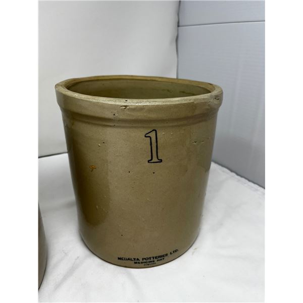 Lot of 2 vintage crock pots missing lids Size 1 &2