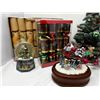 Image 1 : Christmas Decoration lot including crackers