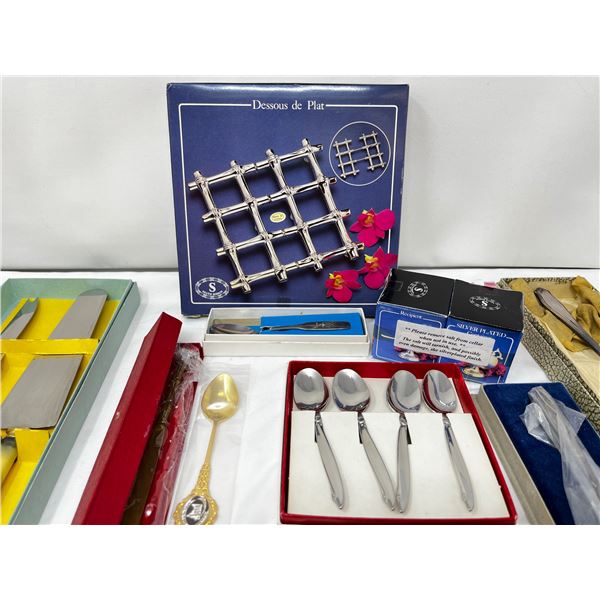 Large group assorted mixed cutlery