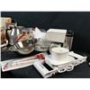 Image 4 : Assorted kitchen tools and equipment