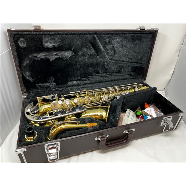 Yamaha model 4AS-23 Alto Saxophone and case.