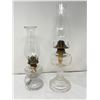 Image 1 : Set of 2-vintage oil lamps with globes