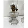 Image 4 : Set of 2-vintage oil lamps with globes