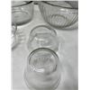Image 3 : Lot of 10 mixed glass bowls, and measuring cup