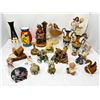 Image 1 : Lot of mixed household décor and figurines