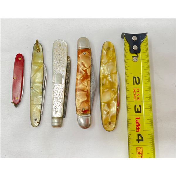 Group of 5 pocket knives