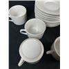 Image 5 : 8 service set of kitchen plates, cups and saucers