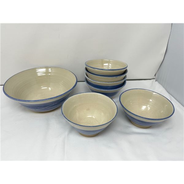 Stoneware bowl set 6 small one large