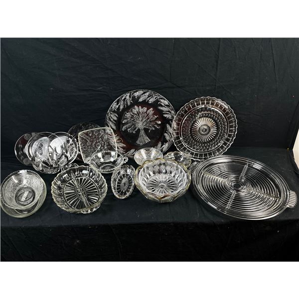 Large lot of assorted glassware