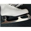 Image 2 : Glacier size 7 ladies figure skates in box