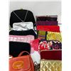 Image 3 : Large group of mixed ladies clutches/bags