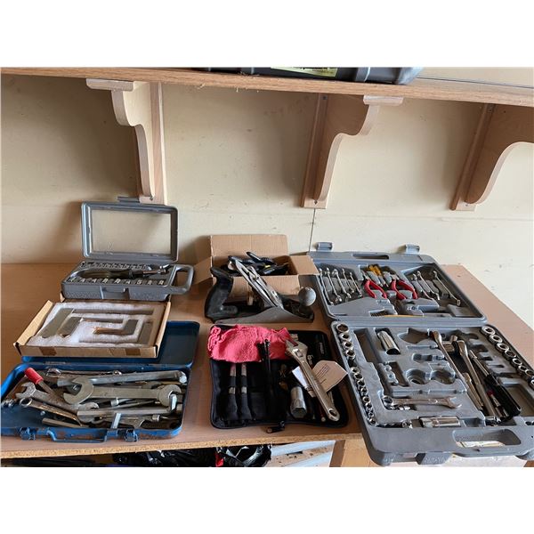 Lot of mixed tools and sets