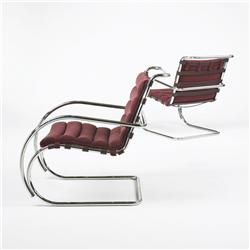 Ludwig Mies van der Rohe MR lounge chairs, pair
