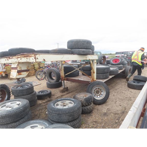 26ft - 5th Wheel Tandem Faltedeck from St Andrews Jct HWY #8 + #67 1 1/4 Mile South on HWY #8  For V