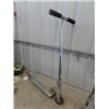 Image 2 : 2 Scooters