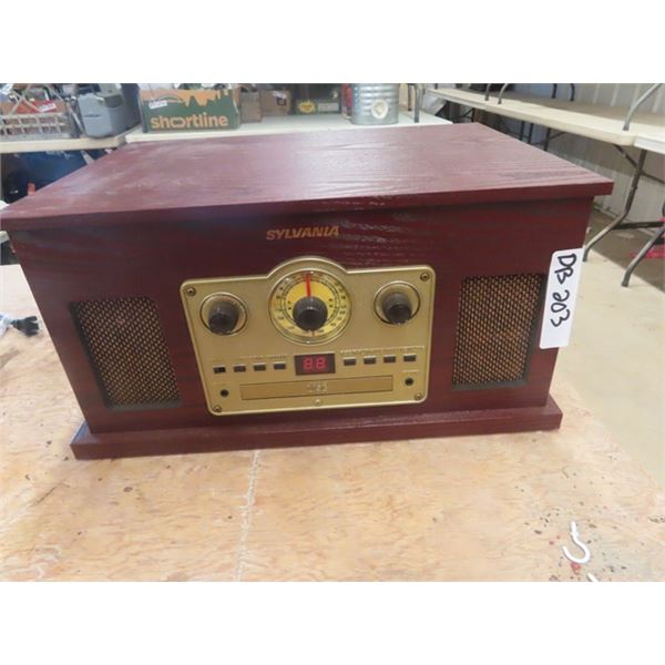 Sylvania Vintage Style AM/FM Record/Cassette CD Player