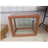 Image 1 : Display Case 20" x 24" X 15"