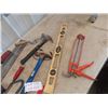 Image 2 : Carpentry Tools' Power Drill + Sander, Hammer, Trowels, Wrecking Bar