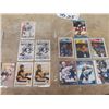 Image 2 : Over 300 Mix of Modern & Vintage Hockey Cards Including Lots of Rookie Cards