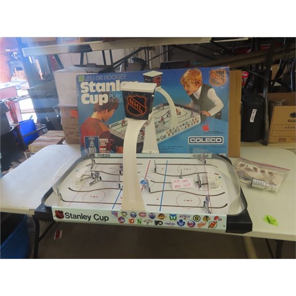 Vintage Stanley Cup Playoff Table Hockey Game. Teams are WPG Jets + EDM Oilers - Comes with Puck, Ex