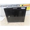 Image 1 : Stack-On Pistol Metal Locking Wall Mount Cabinet with Key 18" x 21" x 10"