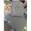 Image 2 : 2 Sets of Patio Furniture Cushions