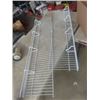 Image 2 : 2 Closet/Pantry Shelves, Traffic Light, Door Gate
