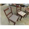 Image 2 : 2 Dining Room Chairs & End Table 21" x 28" x 17"