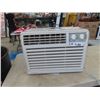 Image 1 : Diplomat 5200 BTU AIr Conditioner