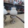 Image 3 : 2 Rayo Lamps with Chimneys & Shades