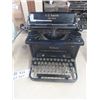 Image 2 : LC Smith Silent Manual Typewriter & Globe