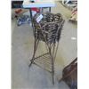 Image 2 : 2 Bent Willow Fern Stand