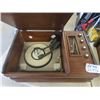 Image 3 : Citizen 31 Day Regulator Clock & Firestone + Rubber Company Wooden Record Player
