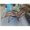 Image 3 : Camo Gravity Lounge Chair & 2 Folding Lawn Chairs