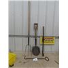 Image 1 : Hay Fork, Old Handled Spade, Wrecking Bar, Stove Poke or Carrier