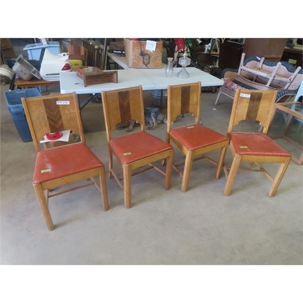 4 Matching Dining Room Chairs