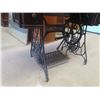 Image 3 : Singer Treadle Sewing Machine