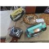 Image 2 : Fancy Hand Bags, Trivets, Zeiss Ikon Camera Vintage Electric Iron