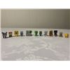 Image 2 : (2) Rare Roblox Mini Figurines in Collectors Case