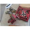 Image 2 : Tap + Die Set, Allen Wrenches, Vice, Gear Puller, plus more