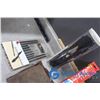 Image 6 : Art Supplies