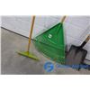 Image 2 : **(4) Garden Tools